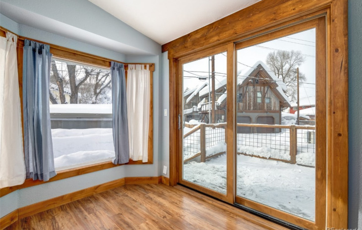 381 River Road Photo