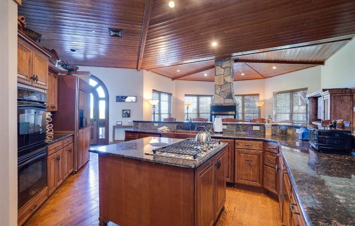 2510 Ski Trail Lane Photo