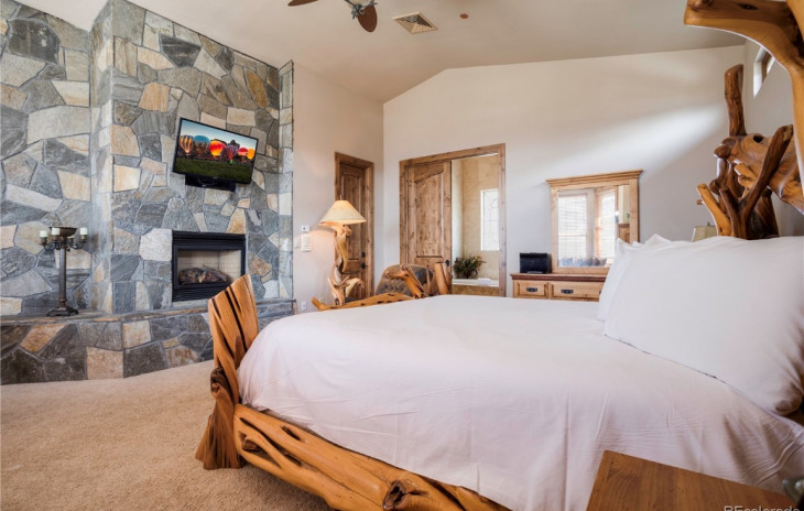 2510 Ski Trail Lane Photo