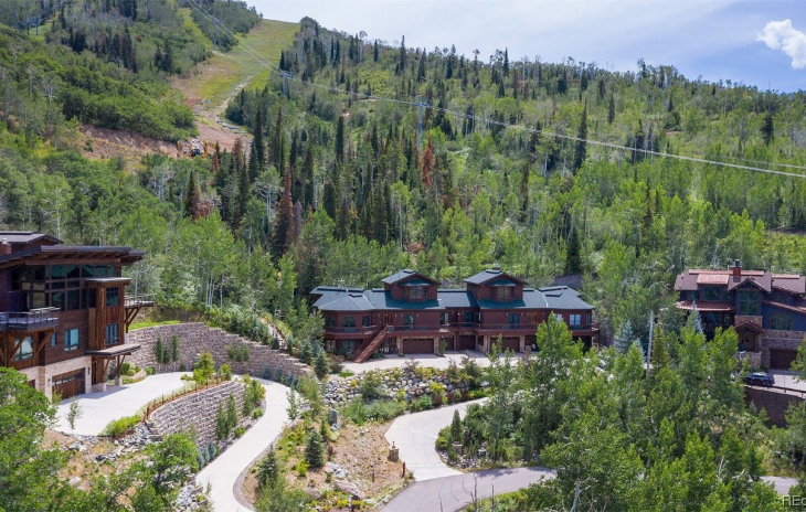 2510 Ski Trail Lane Photo