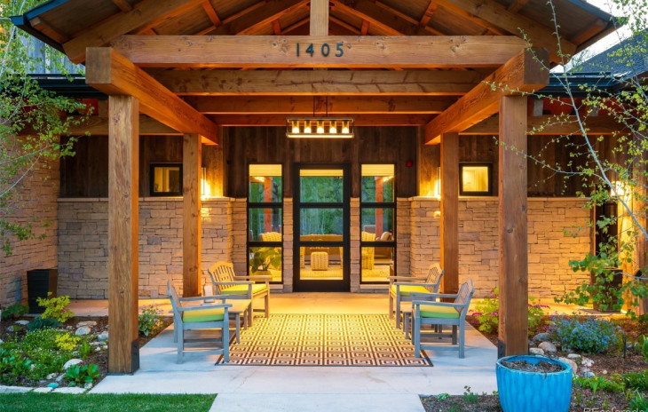 1405 Secluded Court Photo