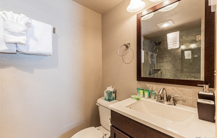 2602 Longthong Road Photo