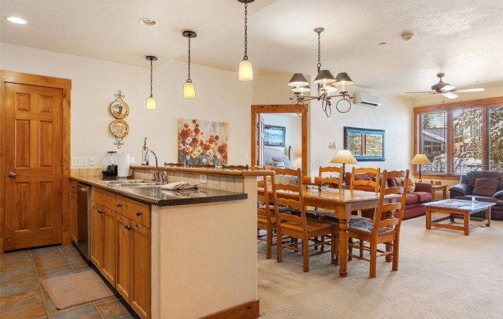 2920 Village Drive Photo