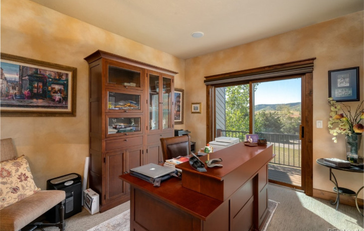 1915 Walton Creek Road Photo