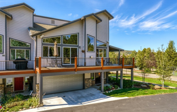 1915 Walton Creek Road Photo