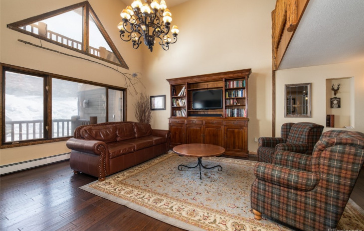 3070 Columbine Drive Photo