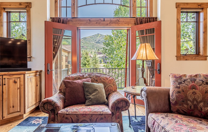 3251 Snowflake Circle Photo