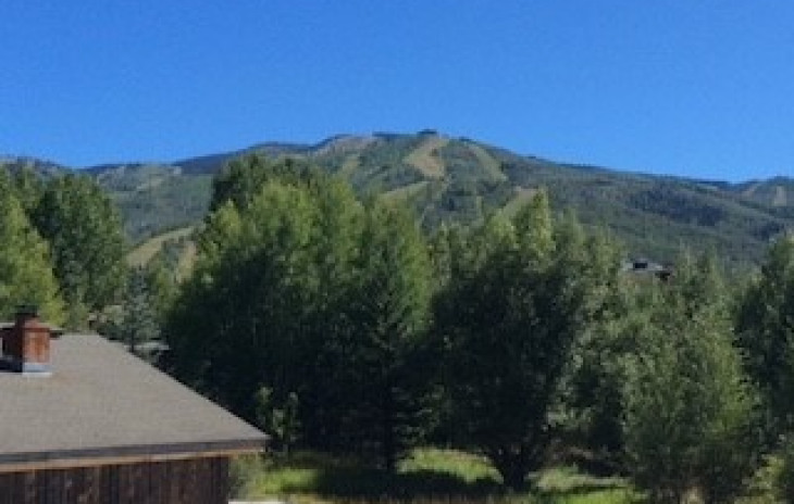 2010 Montview Lane Photo