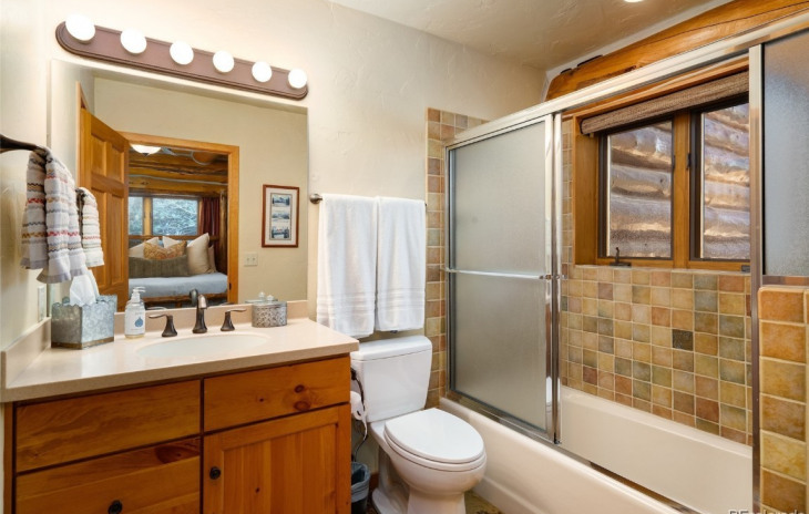 42237 Deer Road Photo