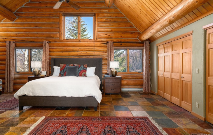 42237 Deer Road Photo