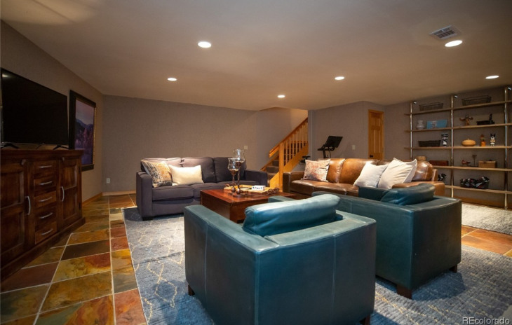 42237 Deer Road Photo