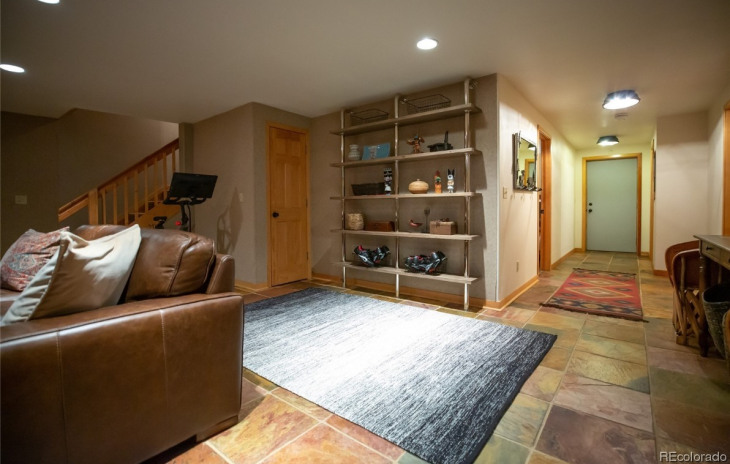 42237 Deer Road Photo