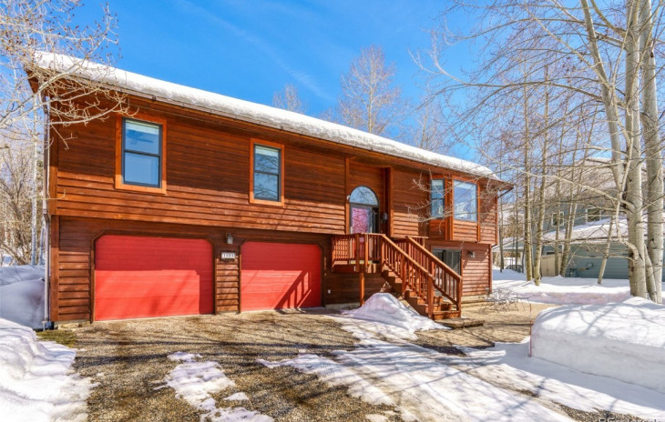 1525 Meadow Lane Photo