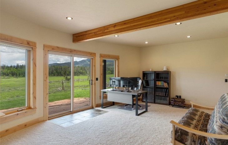 33485 Arabian Way Photo