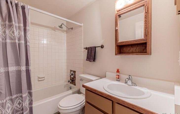 555 Amethyst Drive Photo