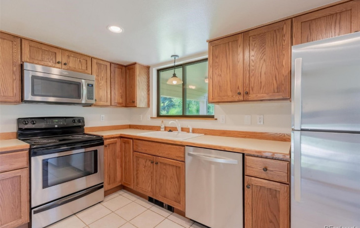 555 Amethyst Drive Photo