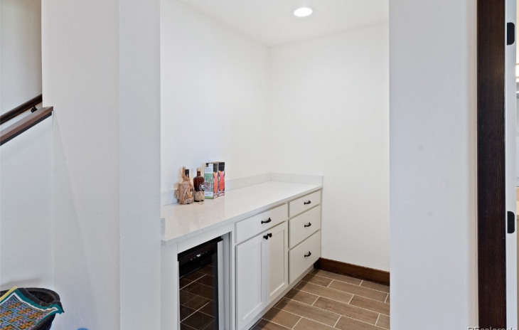548 Robin Court Photo