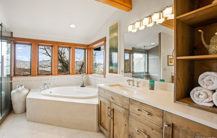 28305 MeAdow Brook Drive Photo