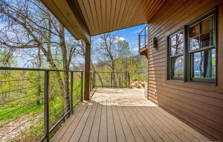28305 MeAdow Brook Drive Photo