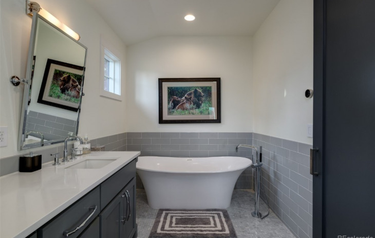 1305 Clubhouse Circle Photo