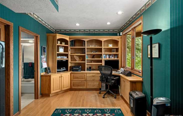 805 Anglers Court Photo