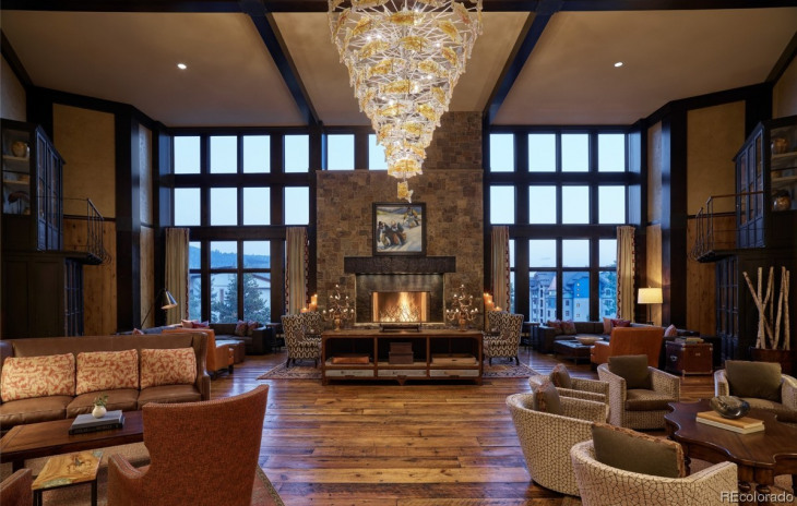 2250 Apres Ski Way Photo