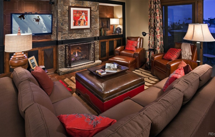 2250 Apres Ski Way Photo