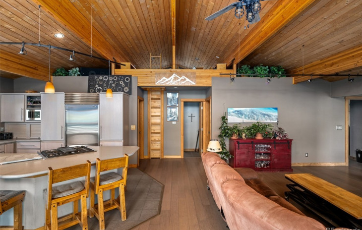 1250 Bob Adams Drive Photo