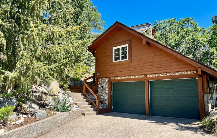 2990 Laurel Lane Photo