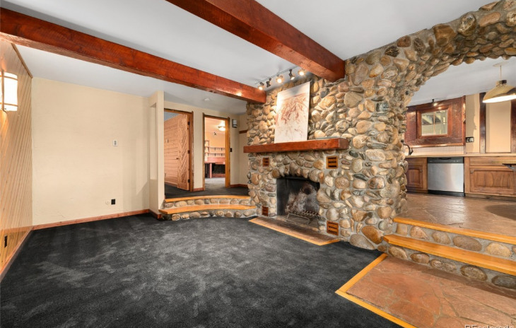 2990 Laurel Lane Photo