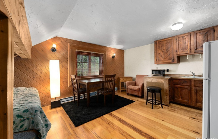 2990 Laurel Lane Photo