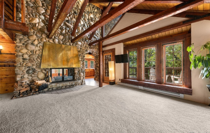 2990 Laurel Lane Photo