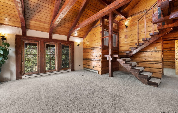 2990 Laurel Lane Photo