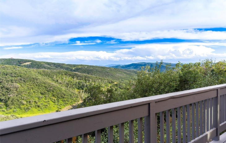 40705 Hill N Dale Road Photo