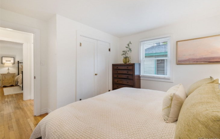 1129 Pine Street Photo