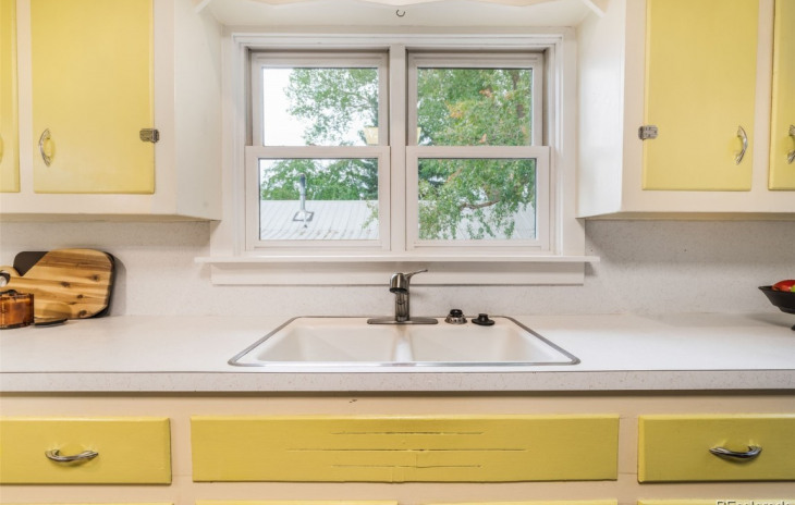 1129 Pine Street Photo