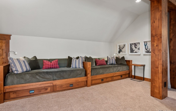 2847 Whitewater Lane Photo