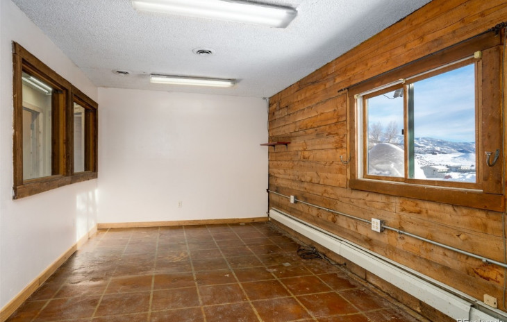 2780 Acre Lane Photo