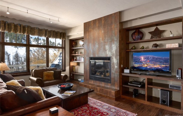 700 Yampa Street Photo