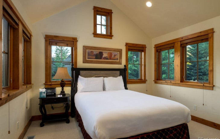 2081 Indian Summer Drive Photo
