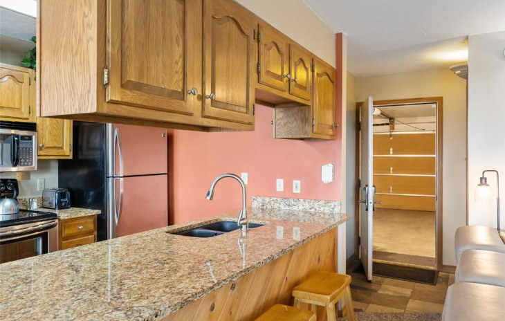 2335 Apres Ski Way Photo