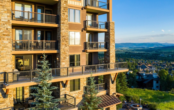 2410 Ski Trail Lane Photo