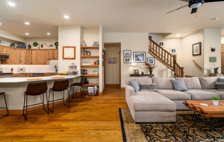 3461 Spring Valley Drive Photo
