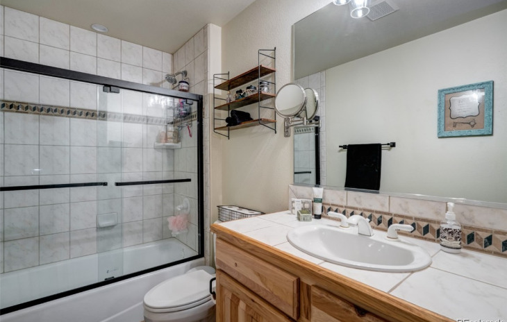 3461 Spring Valley Drive Photo
