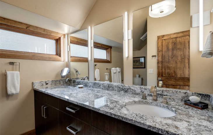 2490 Val Disere Circle Photo