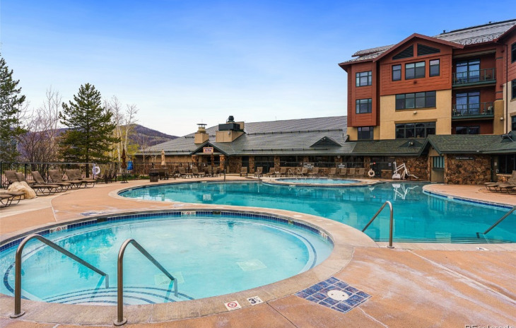 2300 Mount Werner Circle Photo