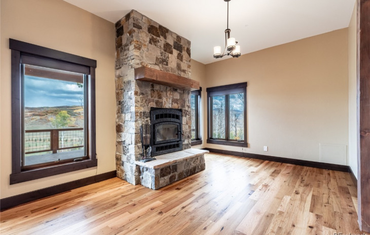 26050 Henderson Park Road Photo