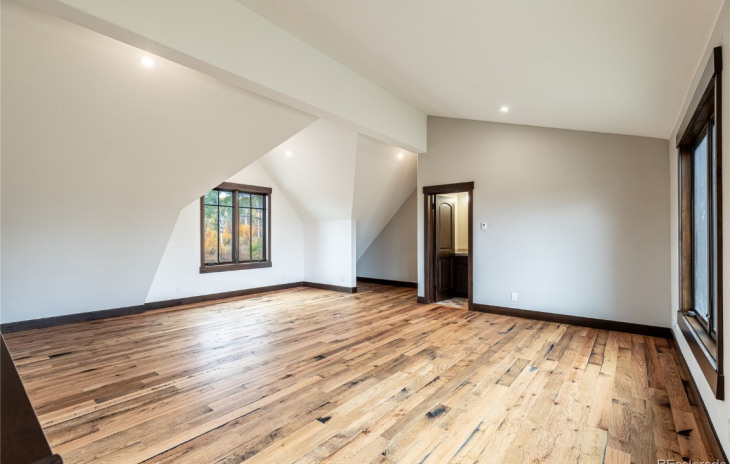 26050 Henderson Park Road Photo