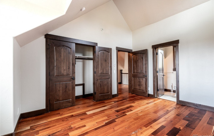 26050 Henderson Park Road Photo