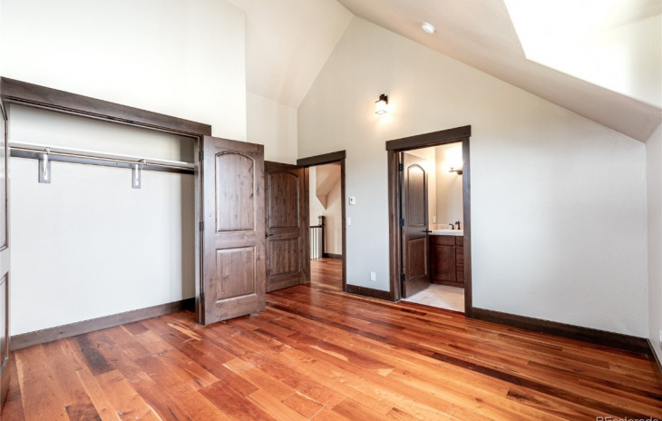 26050 Henderson Park Road Photo